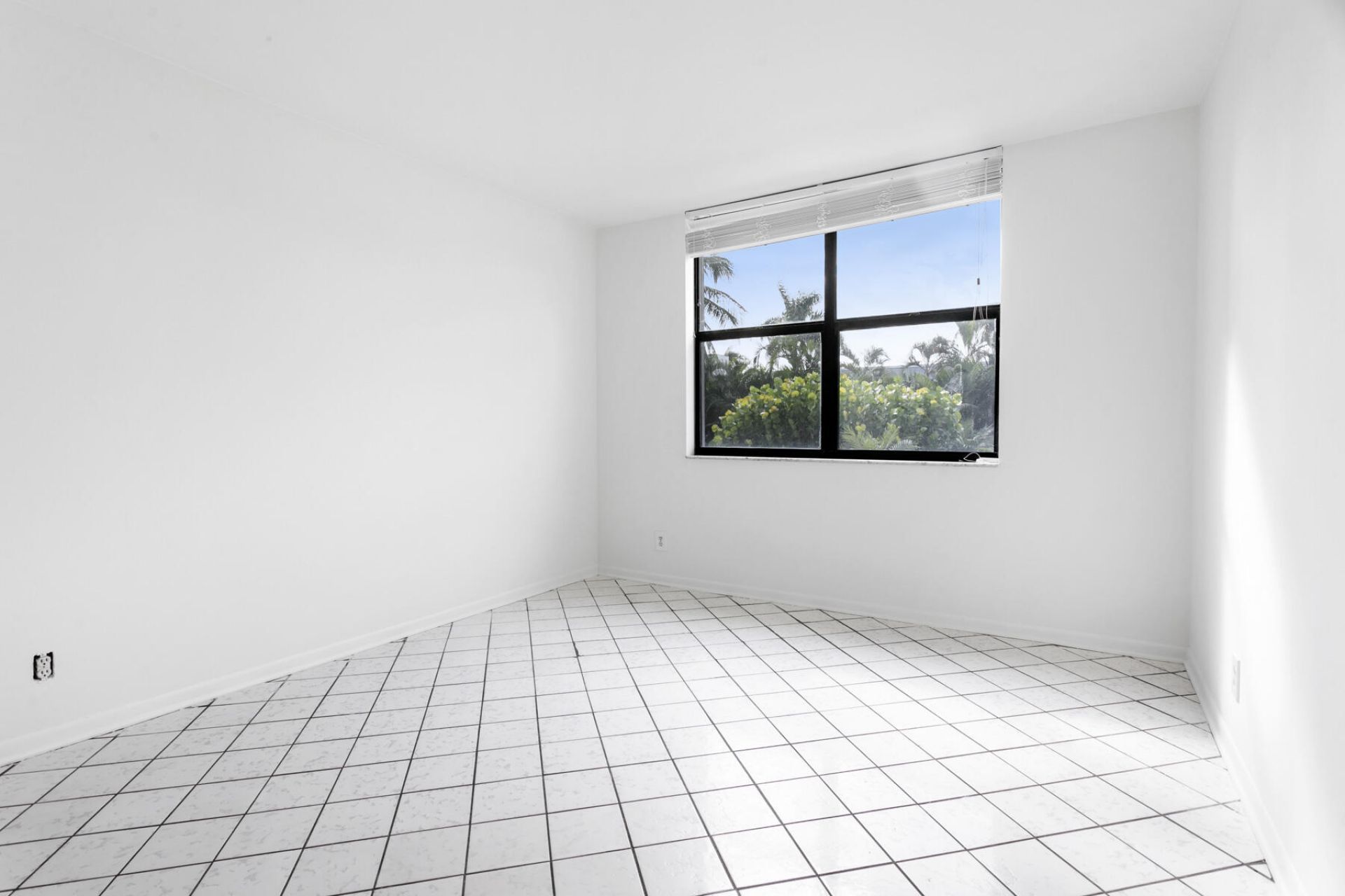 2860 S Ocean Boulevard, Unit 210, Palm Beach, FL 33480 Photo