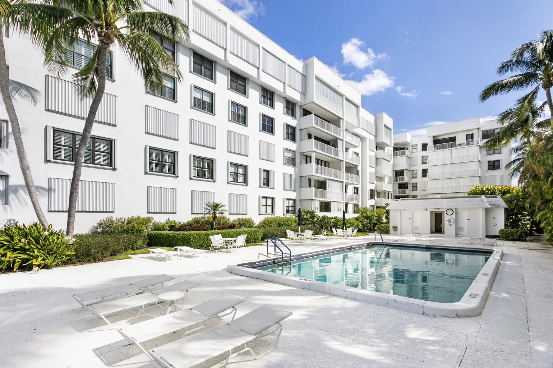 2860 S Ocean Boulevard, Unit 210, Palm Beach, FL 33480 Photo