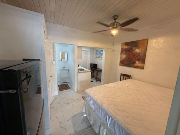408 SW 68th Avenue, Pembroke Pines, FL 33023
