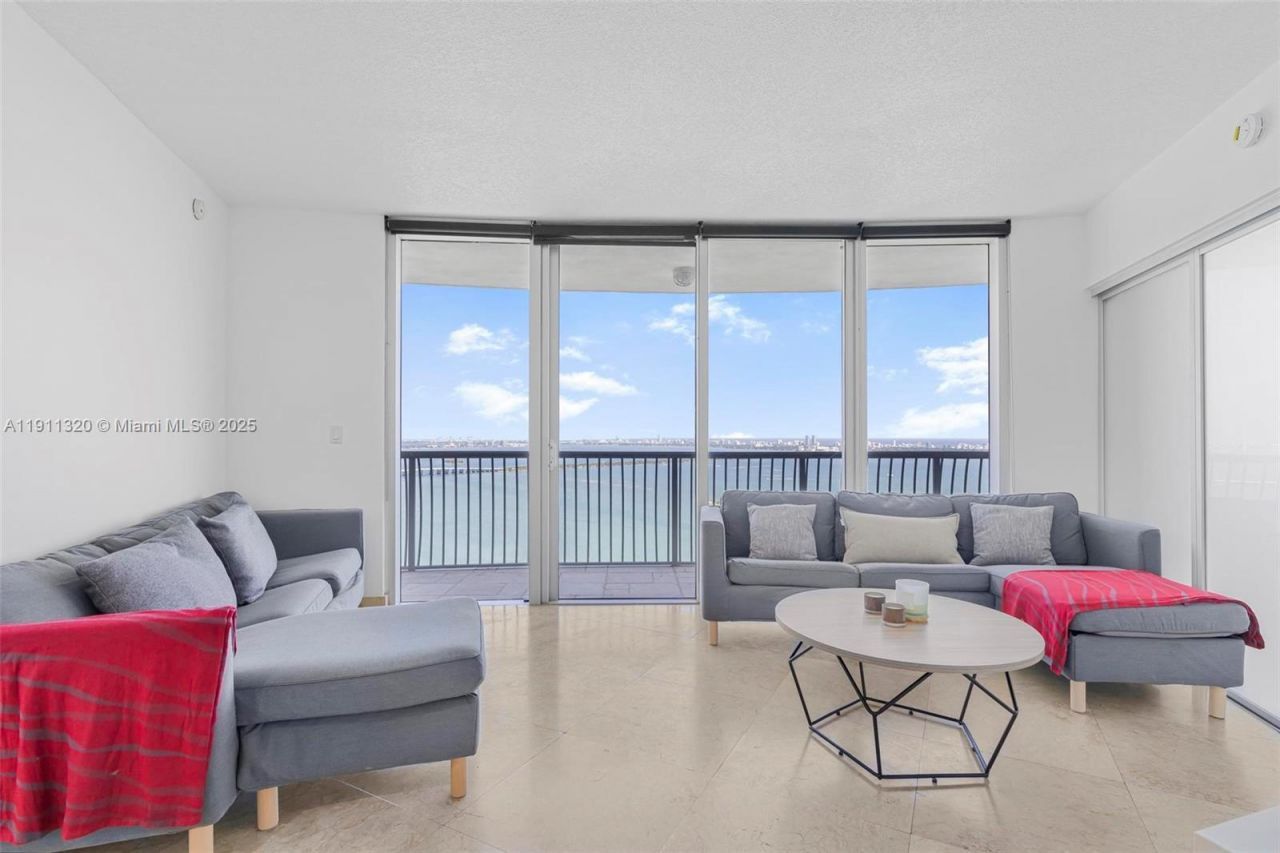 1750 N Bayshore Dr, Unit 5201, Miami, FL 33132 Photo