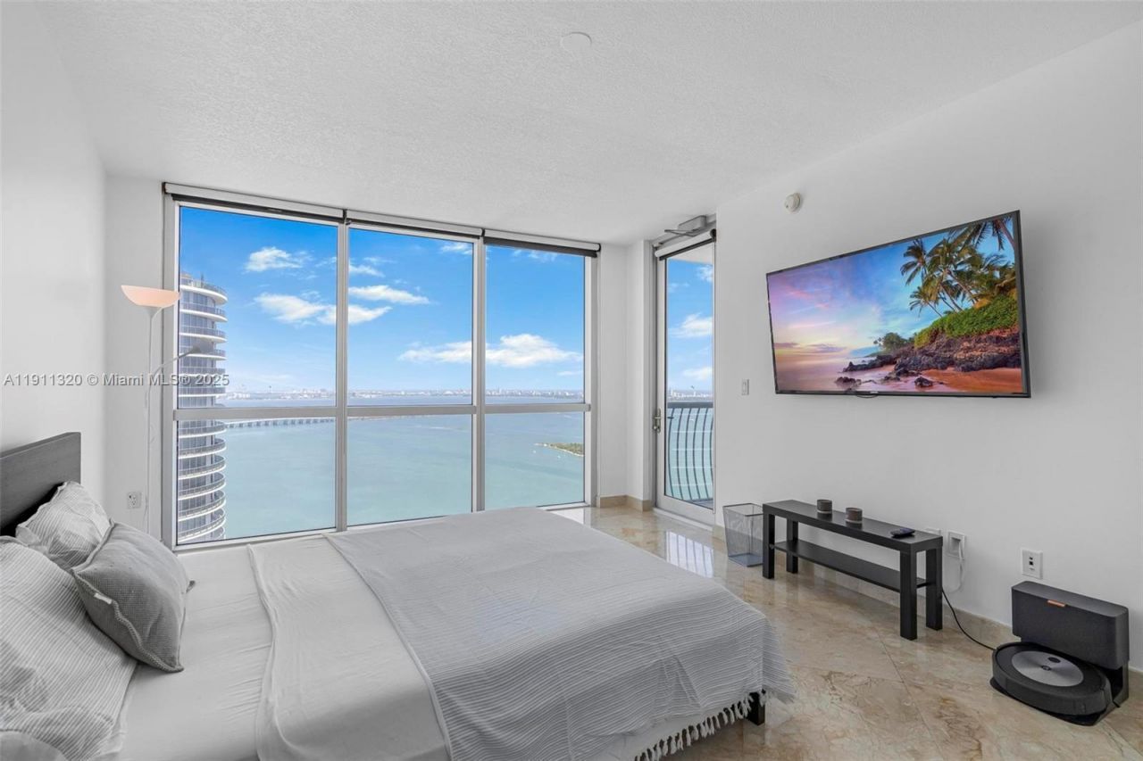 1750 N Bayshore Dr, Unit 5201, Miami, FL 33132 Photo