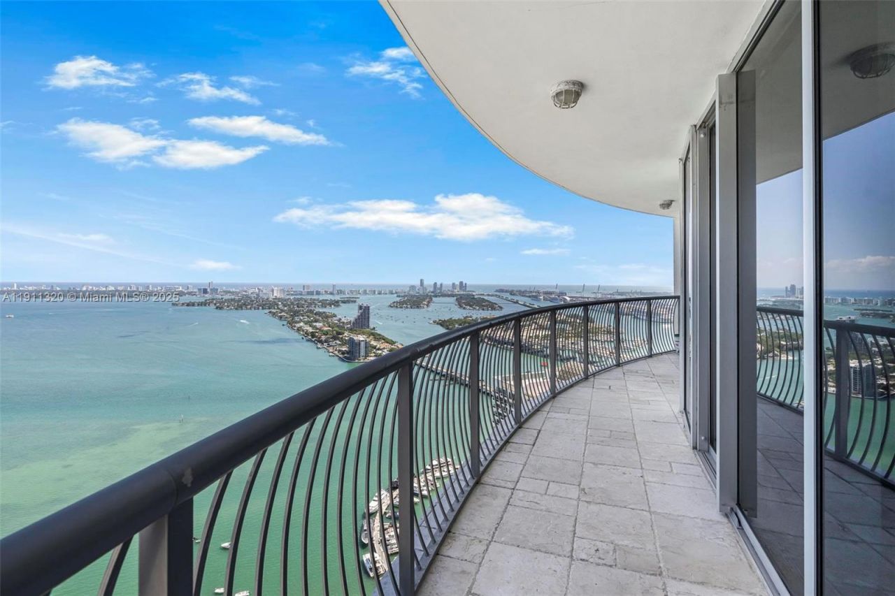 1750 N Bayshore Dr, Unit 5201, Miami, FL 33132 Photo