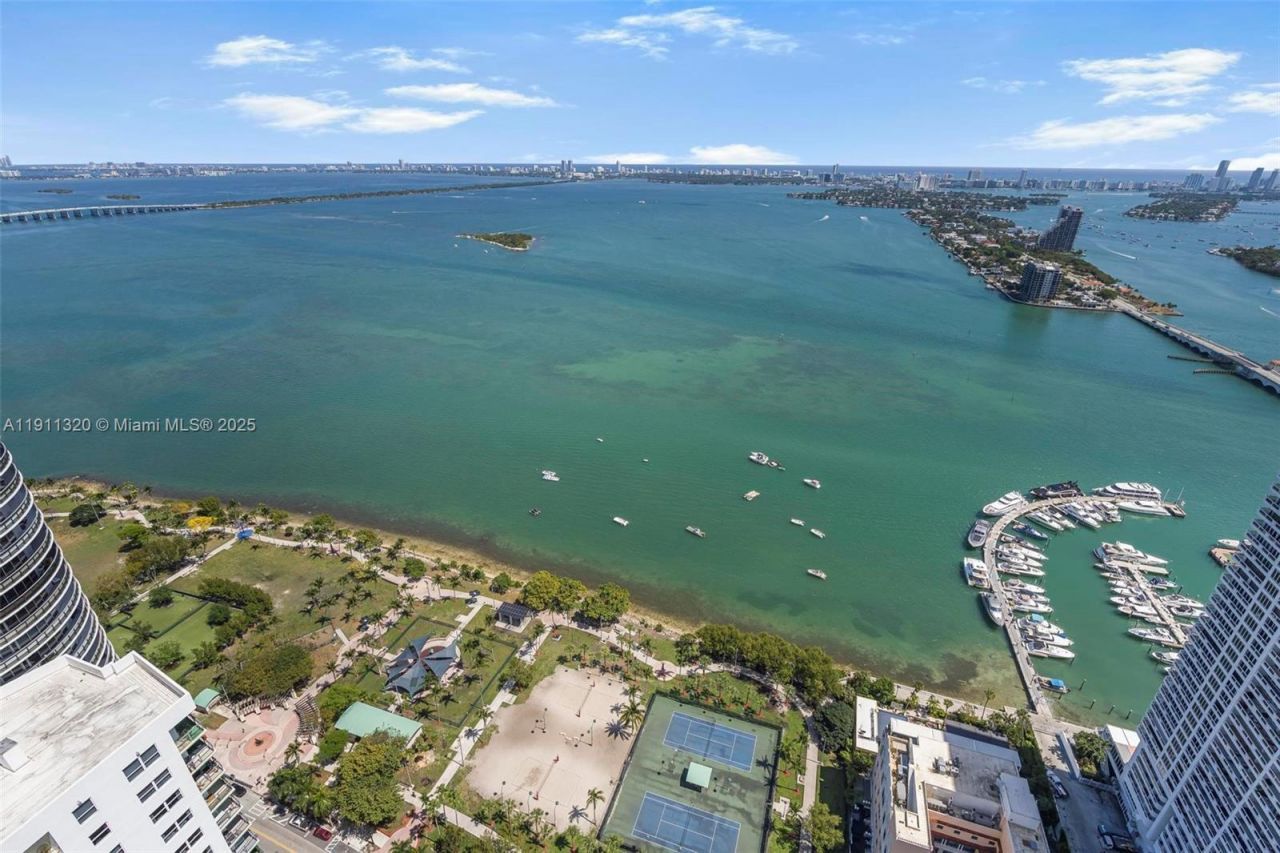 1750 N Bayshore Dr, Unit 5201, Miami, FL 33132 Photo