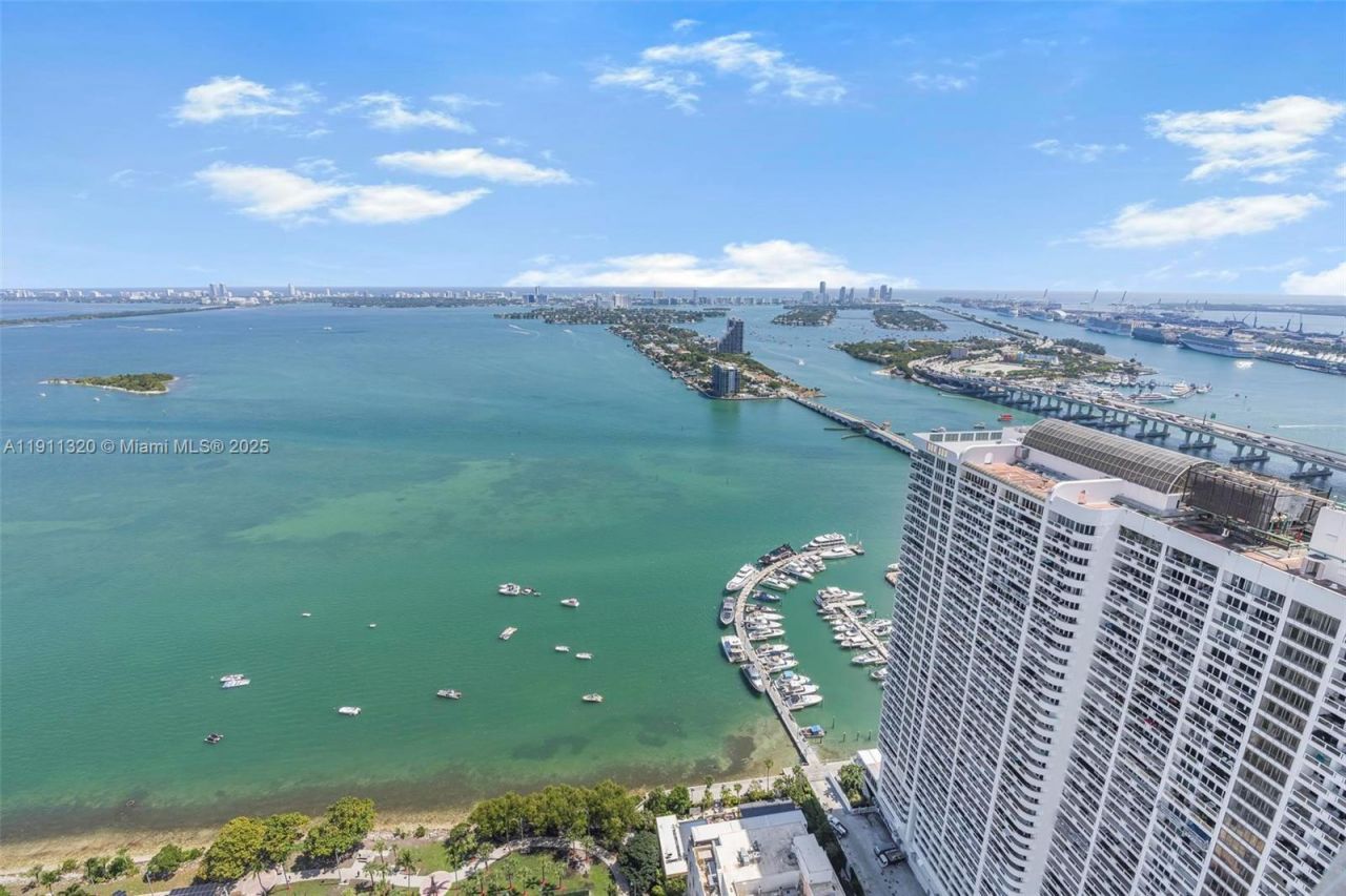 1750 N Bayshore Dr, Unit 5201, Miami, FL 33132 Photo