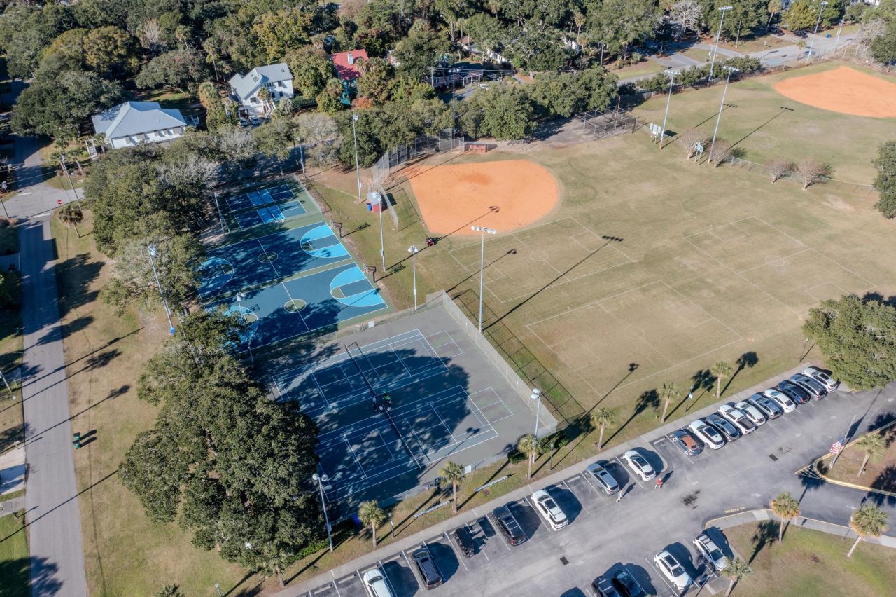 23 22nd Avenue Photo 22