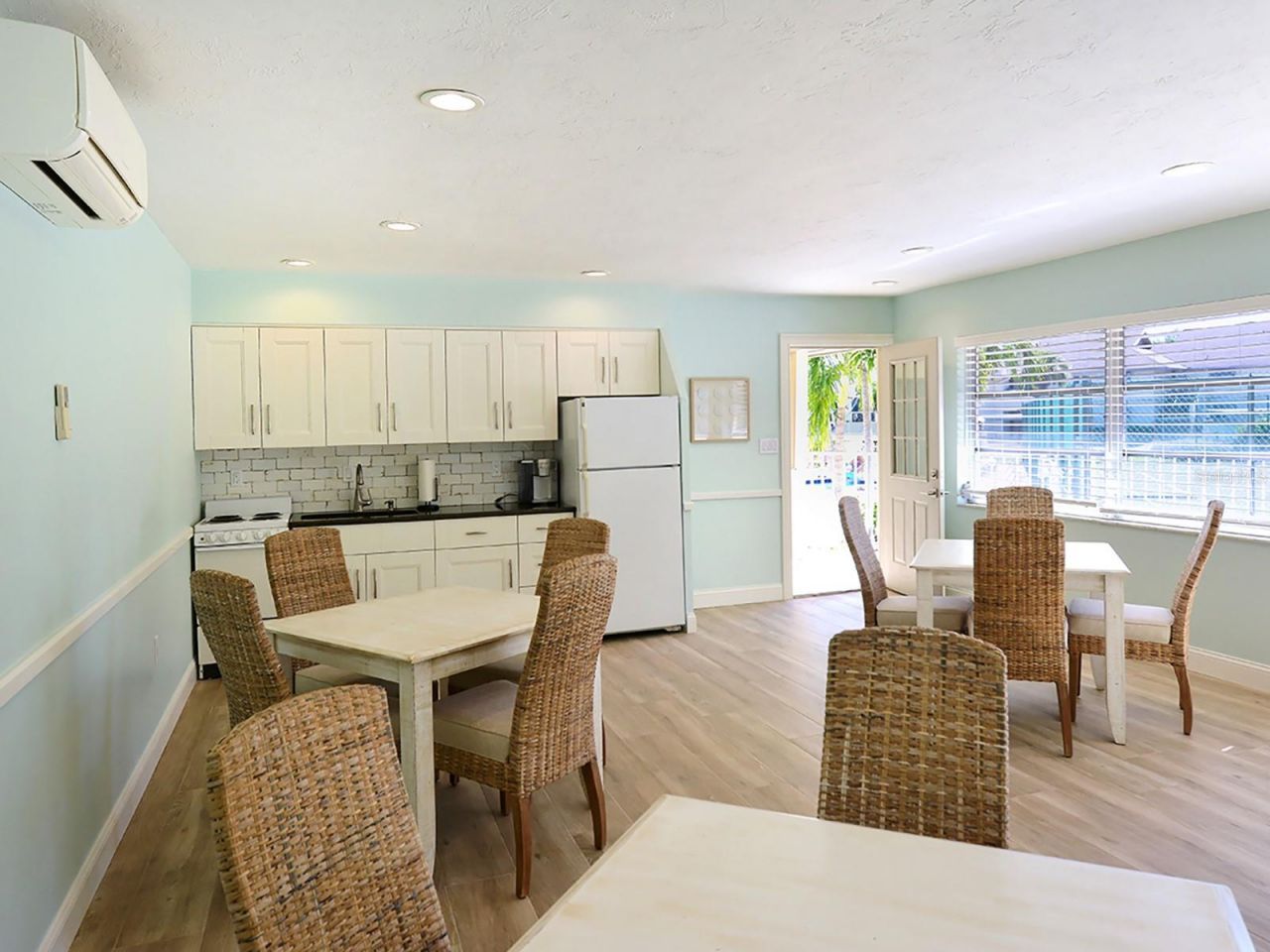 4234 Gulf Of Mexico Drive, Unit E2, Longboat Key, FL 34228 Photo
