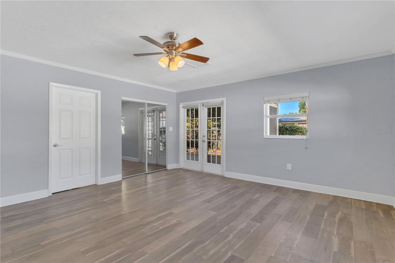 2000 76th Street N, Saint Petersburg, FL 33710 Photo