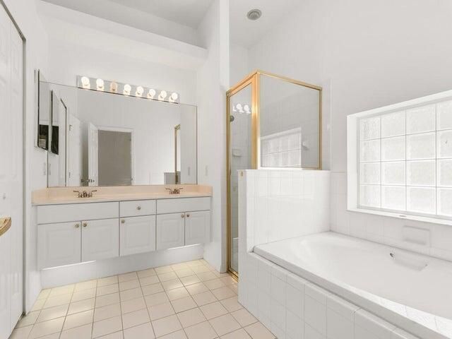 614 NW Lambrusco Drive, Port Saint Lucie, FL 34986 Photo