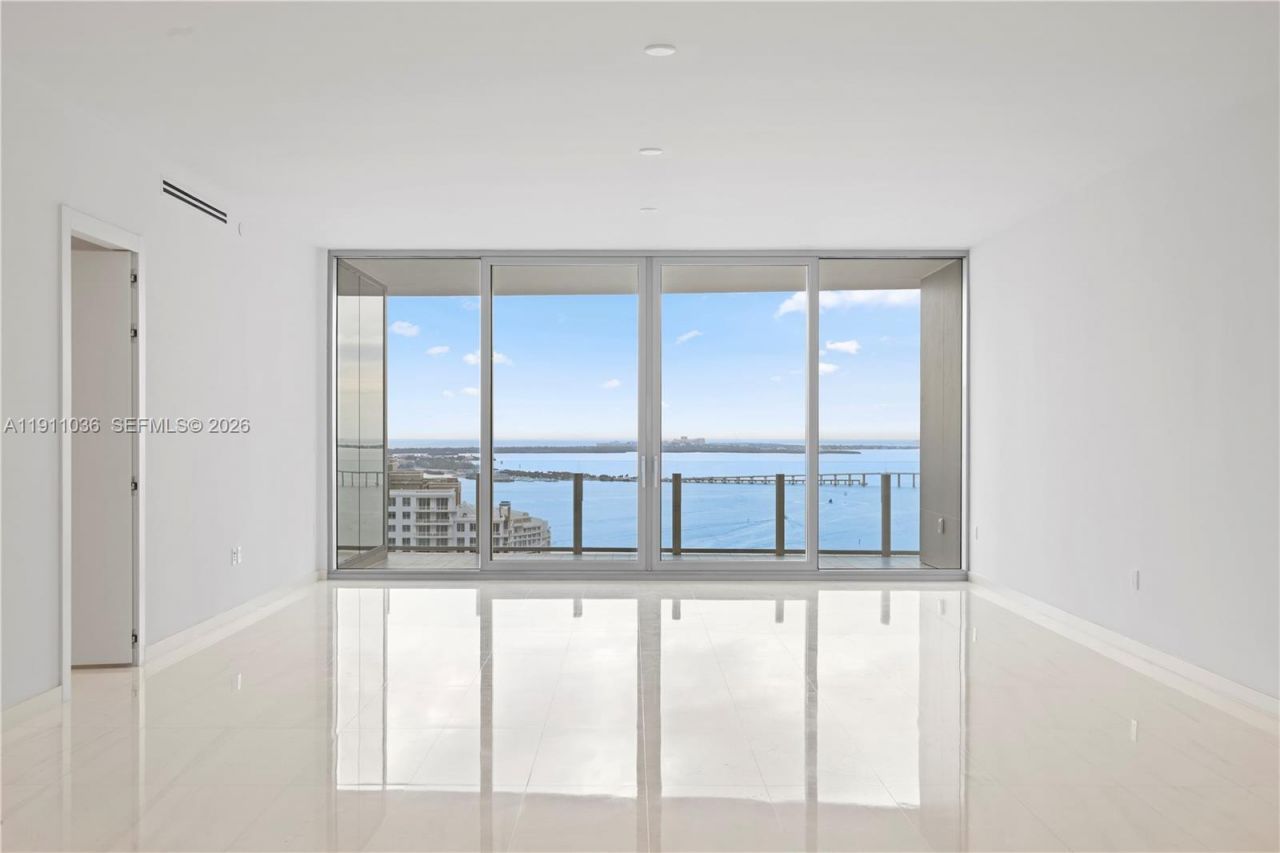 300 Biscayne Blvd Way, Unit 3404, Miami, FL 33131 Photo