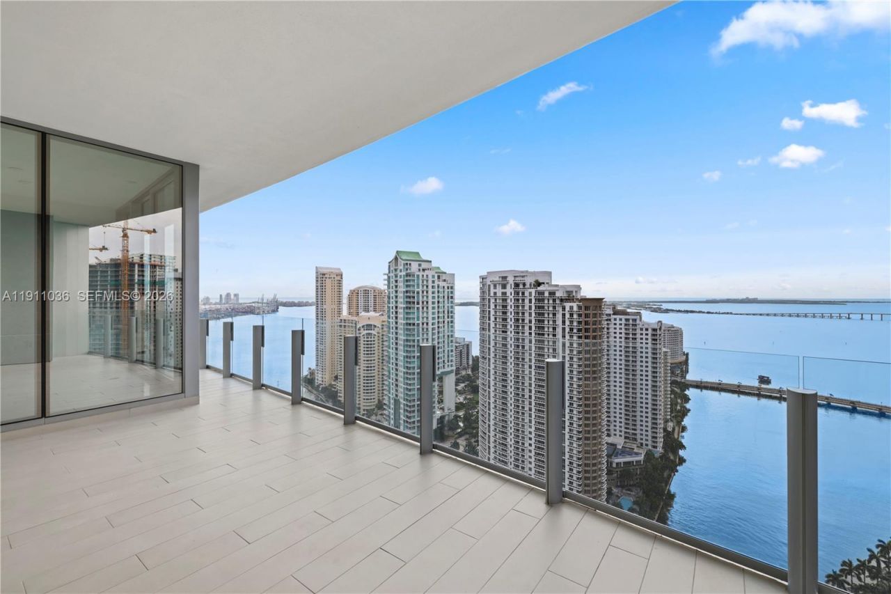 300 Biscayne Blvd Way, Unit 3404, Miami, FL 33131 Photo