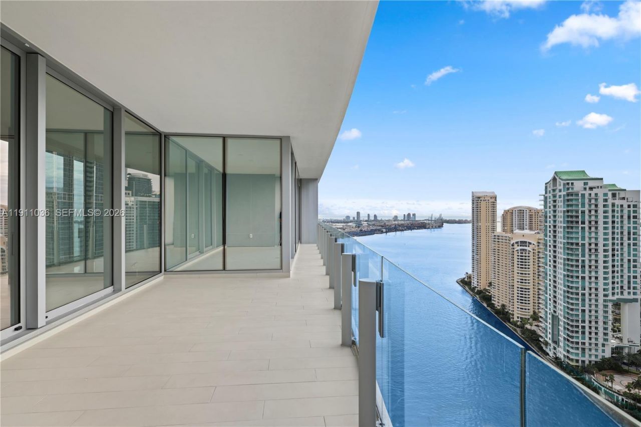 300 Biscayne Blvd Way, Unit 3404C, Miami, FL 33131 Photo