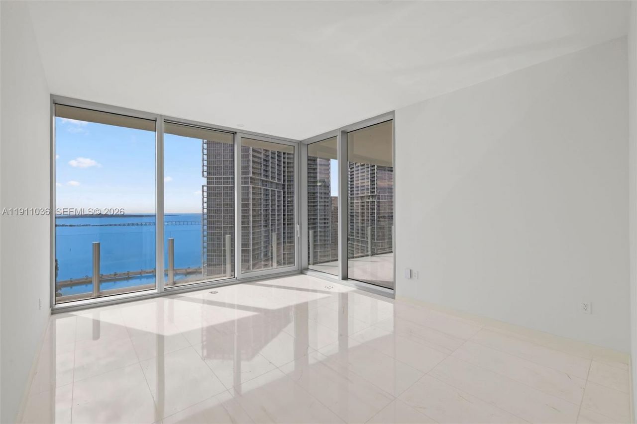 300 Biscayne Blvd Way, Unit 3404, Miami, FL 33131 Photo