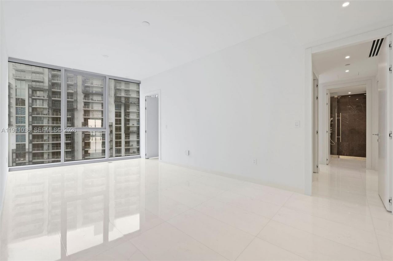 300 Biscayne Blvd Way, Unit 3404C, Miami, FL 33131 Photo