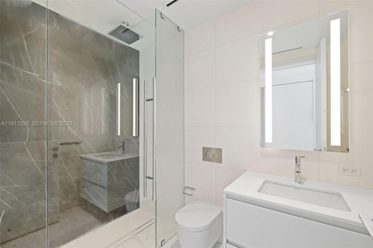 300 Biscayne Blvd Way, Unit 3404C, Miami, FL 33131 Photo