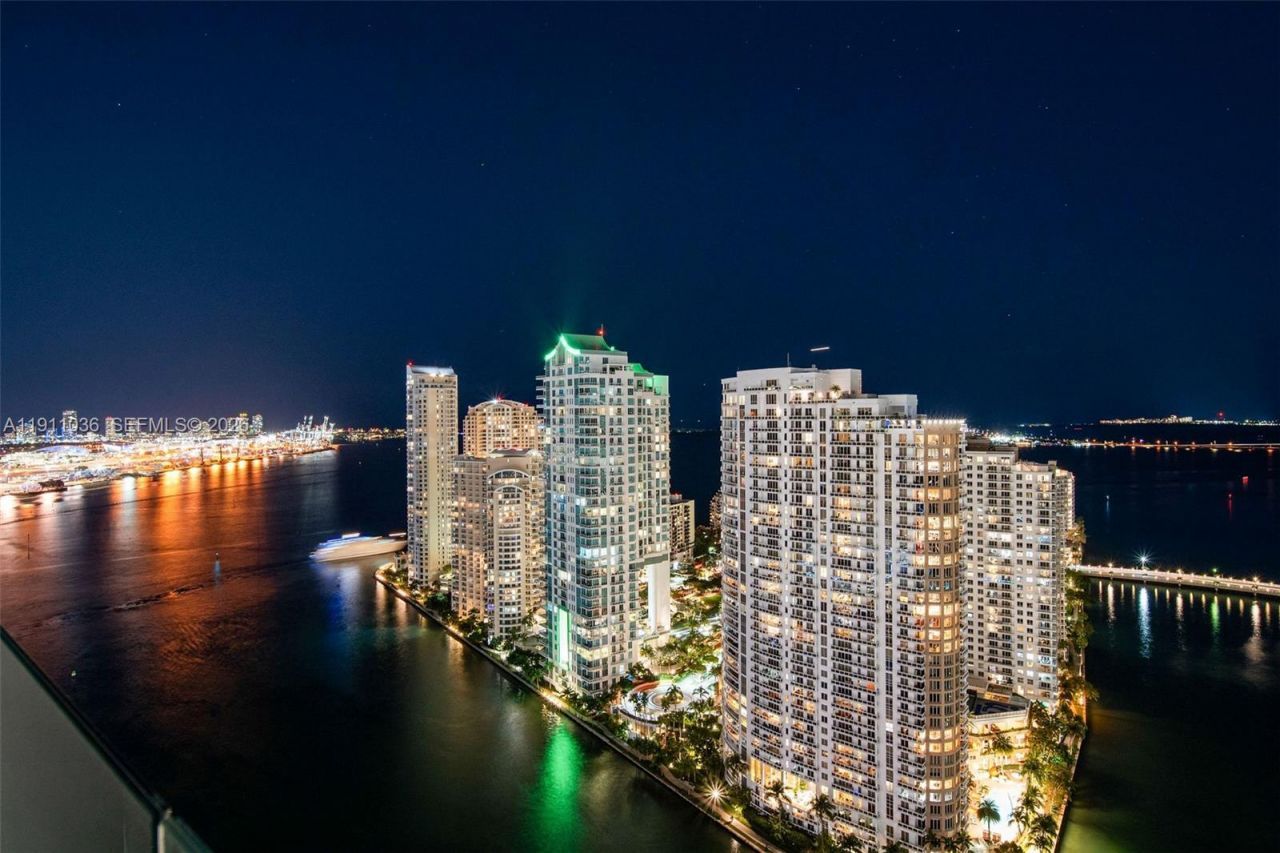 300 Biscayne Blvd Way, Unit 3404, Miami, FL 33131 Photo