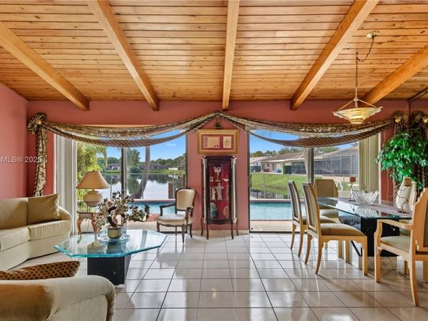 14604 SW 60th Ter, Miami, FL 33183