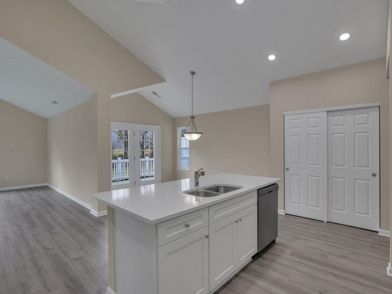 681 Woods Edge Lane, Newark, OH 43055 Photo 18