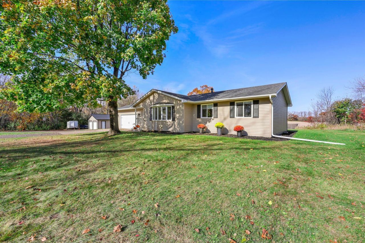 875 309th Lane Nw, Cambridge, MN 55008 Main Photo