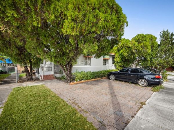 282 NW 41st Ave, Miami, FL 33126