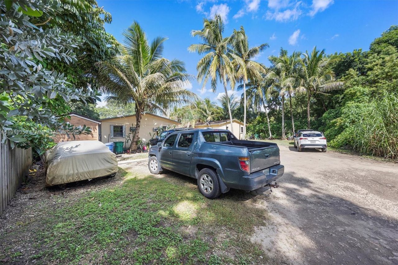 22950 SW 156th Ave, Miami, FL 33170 Photo