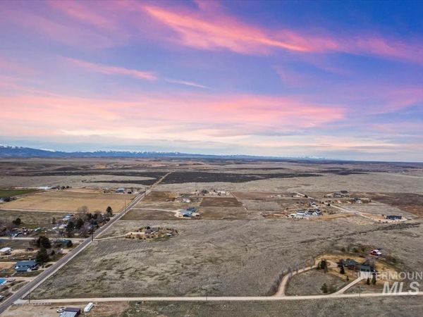 9661 W Kuna Rd., Kuna, ID 83634