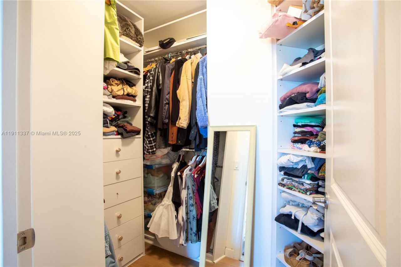 1945 S Ocean Dr, Unit 1108, Hallandale Beach, FL 33009 Photo