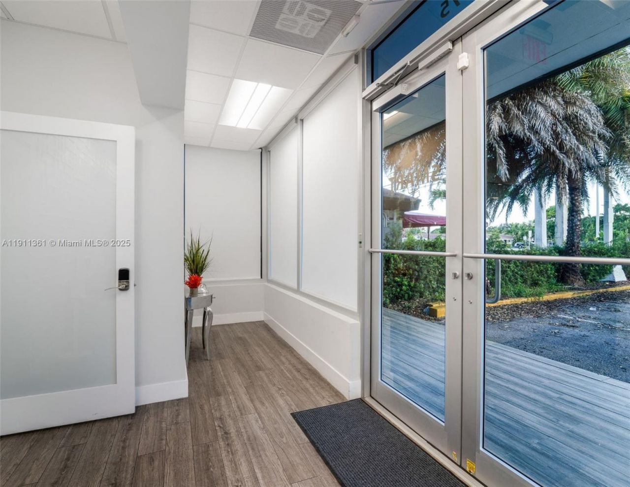 9875 SW 72nd Street, Miami, FL 33173 Photo