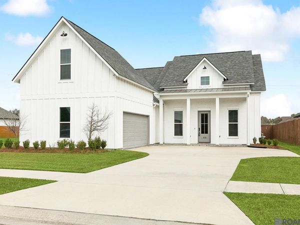 17338 Saw Grass Trail Ave, Prairieville, LA 70769