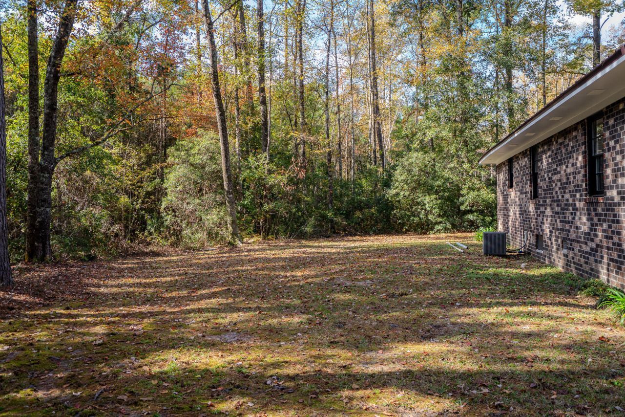 36 Breddell Court Photo 5