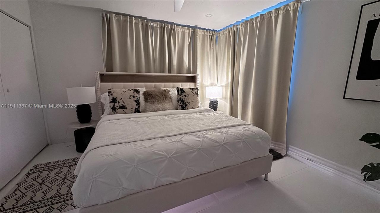 1332 Van Buren St (avail 04/01/2026), Hollywood, FL 33019 Photo