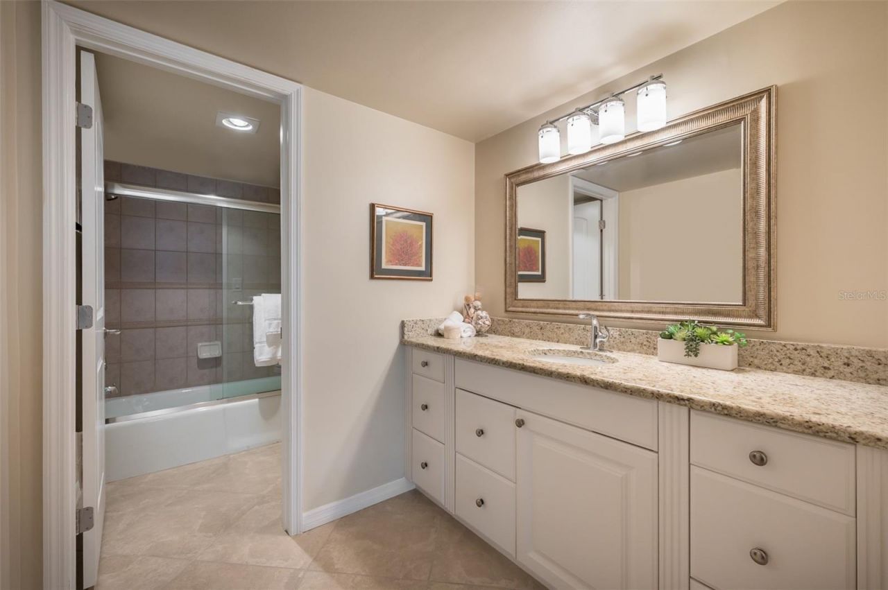 1111 N Gulfstream Avenue, Unit 16F, Sarasota, FL 34236 Photo