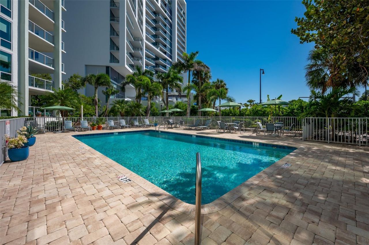 1111 N Gulfstream Avenue, Unit 16F, Sarasota, FL 34236 Photo