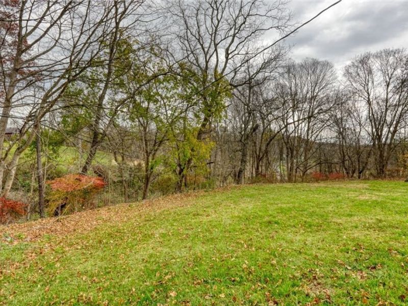 220 Church Street, Senecaville, OH 43780 Photo 10