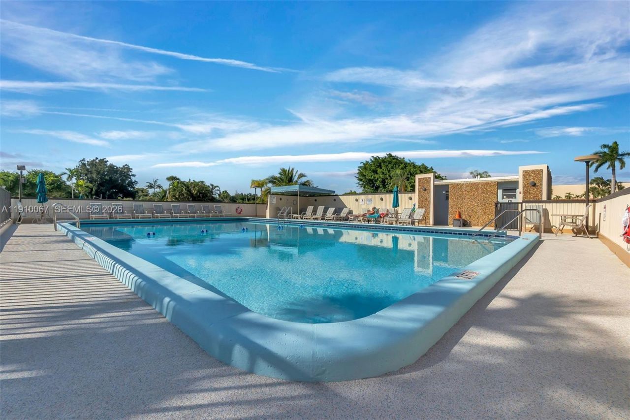 555 NW 4th Ave, Unit 2200, Boca Raton, FL 33432 Photo