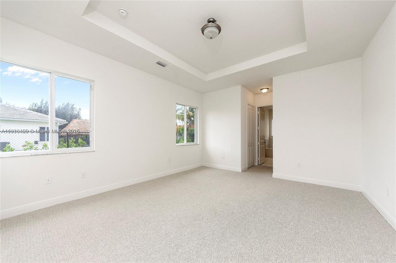 9341 SW 174th St, Palmetto Bay, FL 33157 Photo