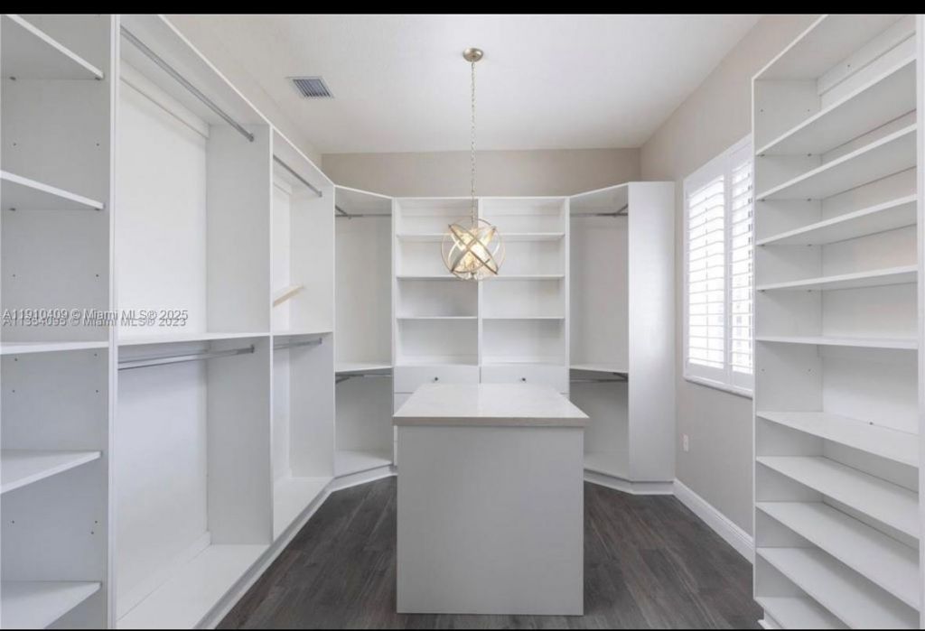 9341 SW 174th St, Palmetto Bay, FL 33157 Photo