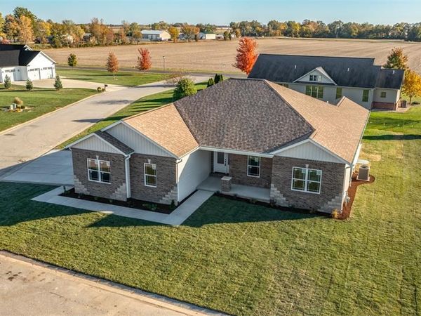 1510 Kathleen Lane, Staunton, IL 62088