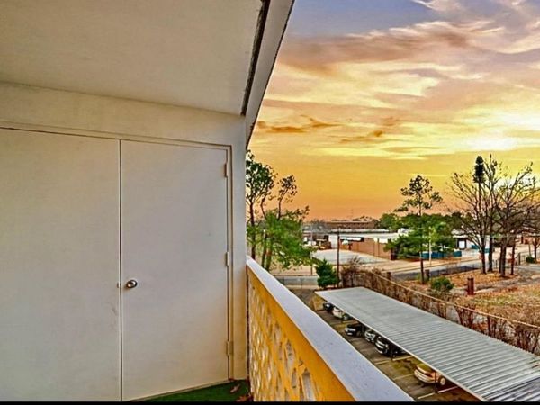 3080 WALNUT GROVE RD, Unit 404, Memphis, TN 38111