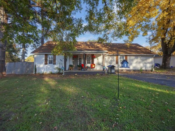 524 Hill Ave, Henderson, TN 38340