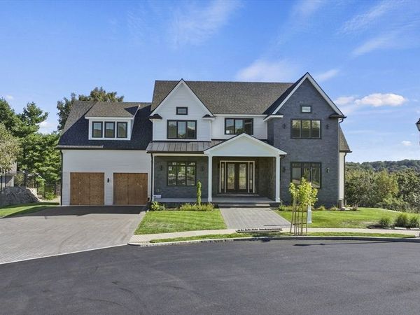 4 Oneil Way, Saugus, MA 01906