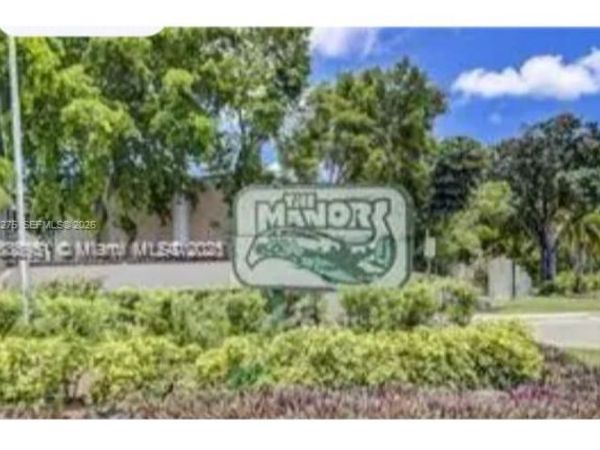 4158 Inverrary Dr, Unit 405, Lauderhill, FL 33319