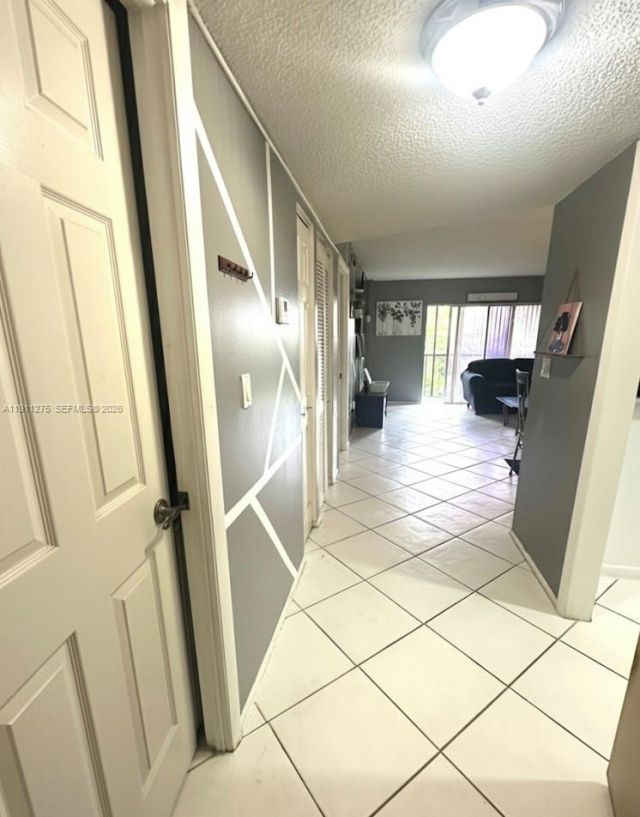 4158 Inverrary Dr, Unit 405, Lauderhill, FL 33319 Photo