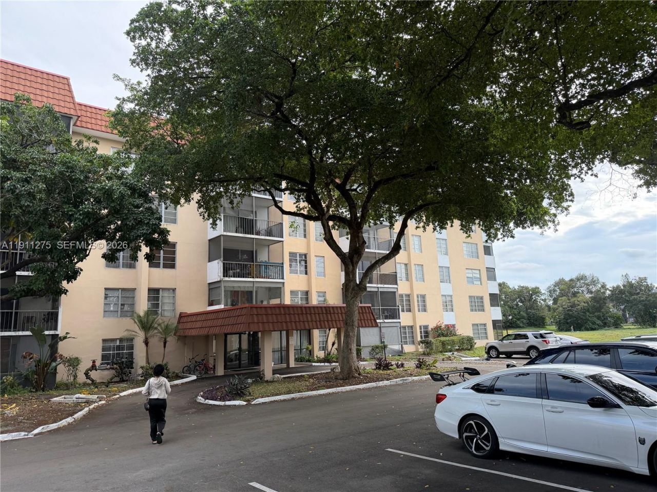 4158 Inverrary Dr, Unit 405, Lauderhill, FL 33319 Photo