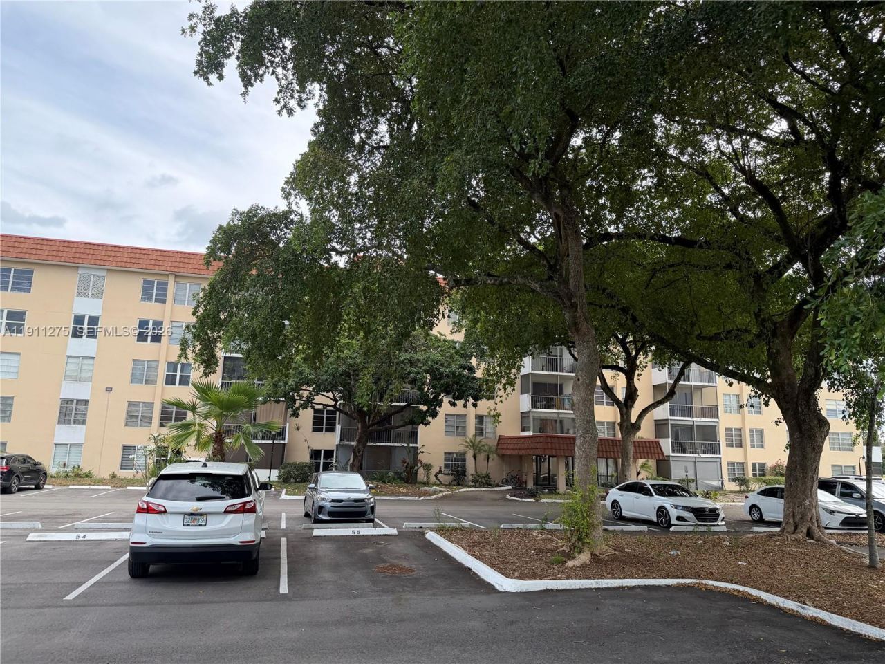 4158 Inverrary Dr, Unit 405, Lauderhill, FL 33319 Photo