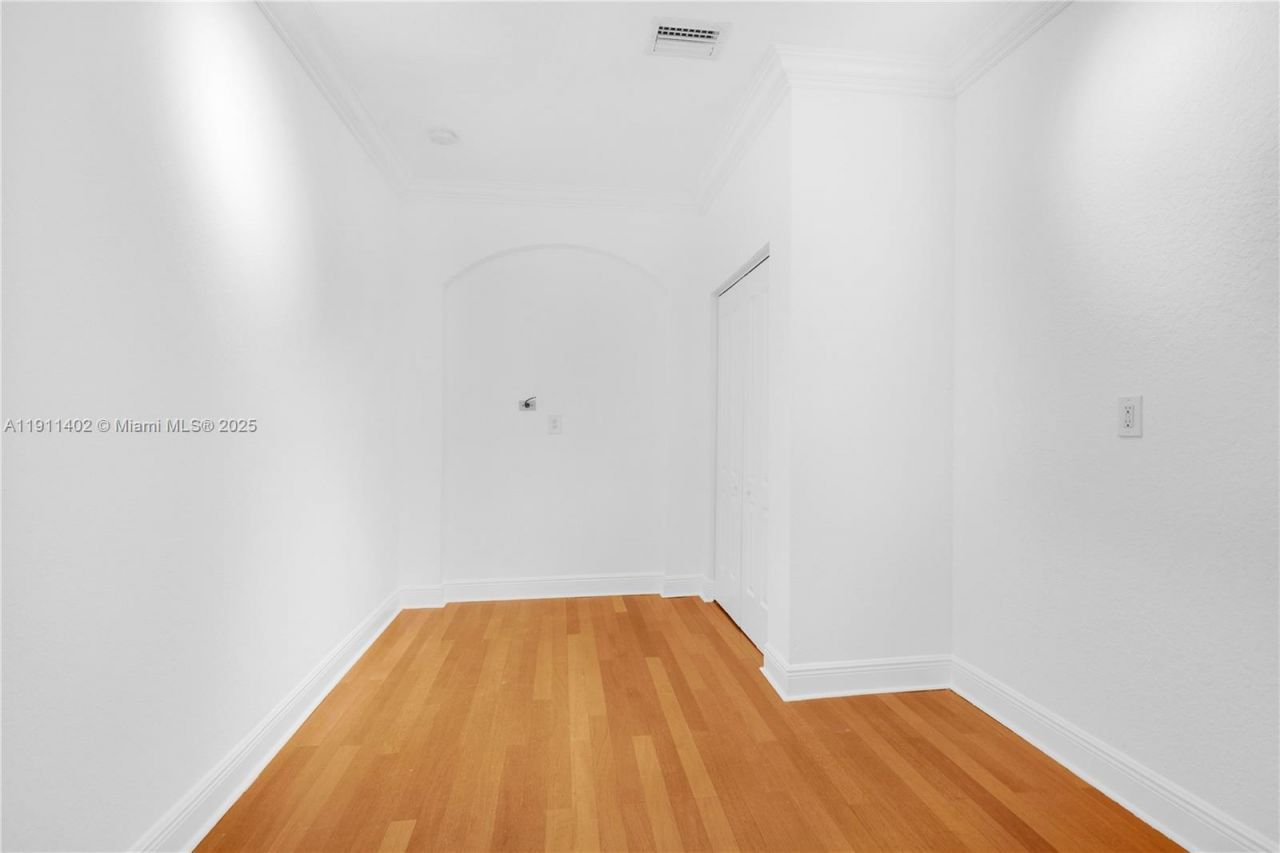 5334 NW 111th Ct, Doral, FL 33178 Photo