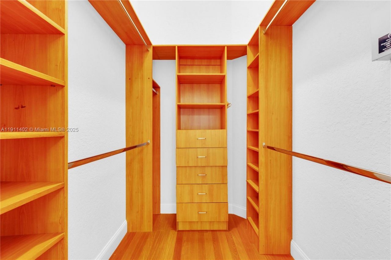 5334 NW 111th Ct, Doral, FL 33178 Photo