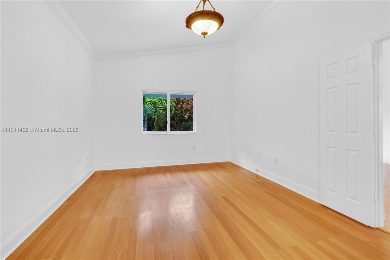 5334 NW 111th Ct, Doral, FL 33178 Photo