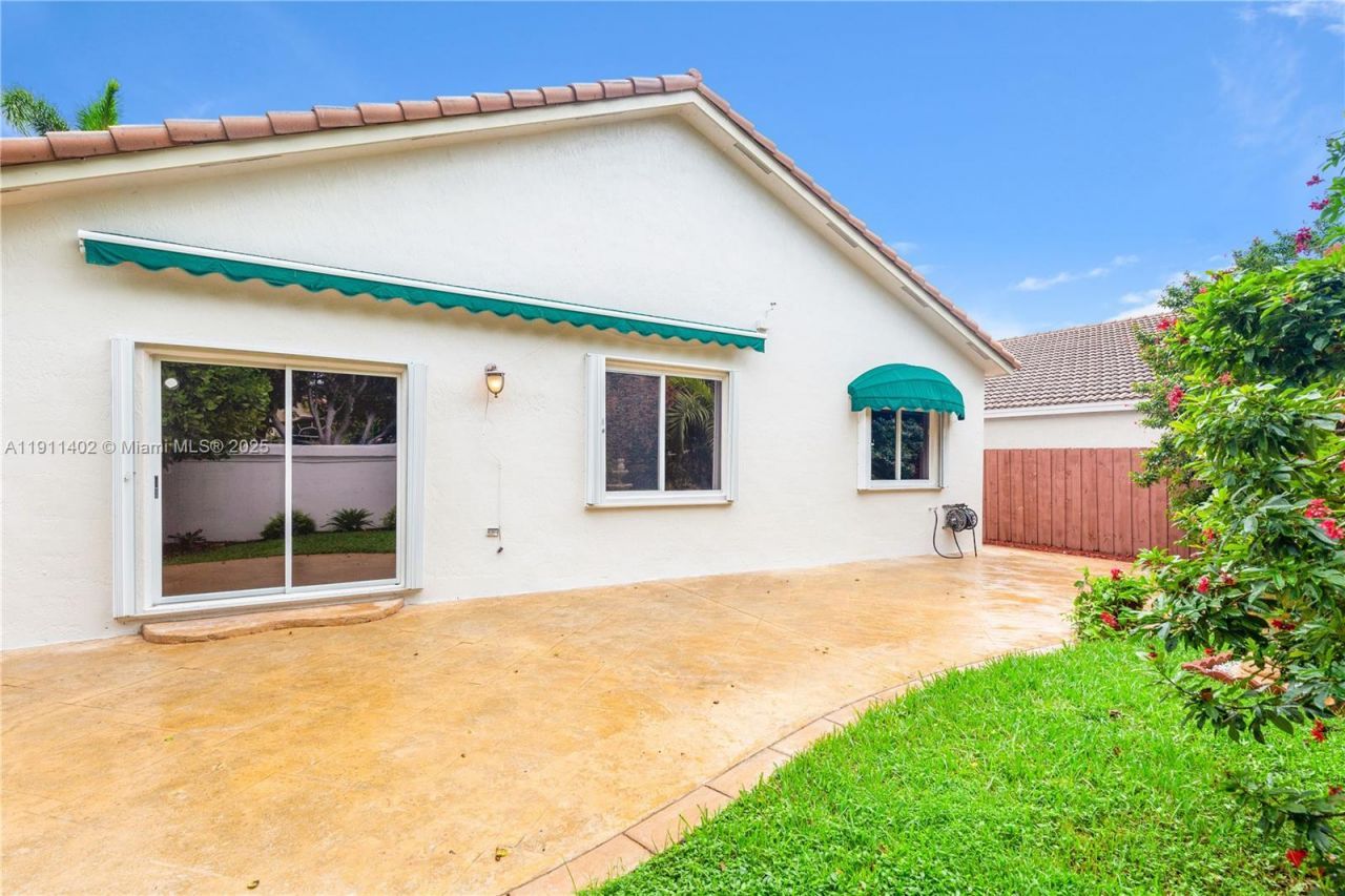 5334 NW 111th Ct, Doral, FL 33178 Photo