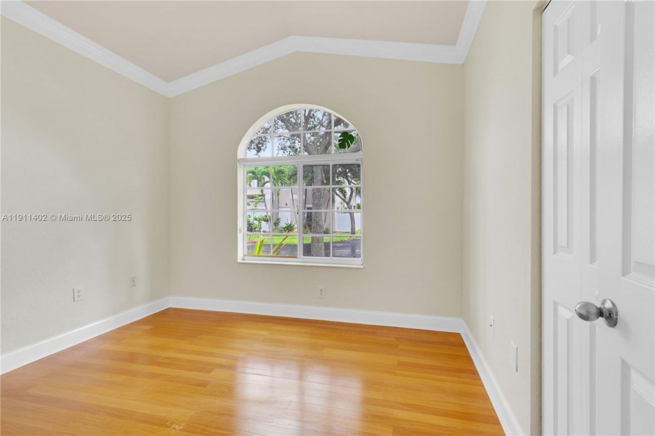 5334 NW 111th Ct, Doral, FL 33178 Photo