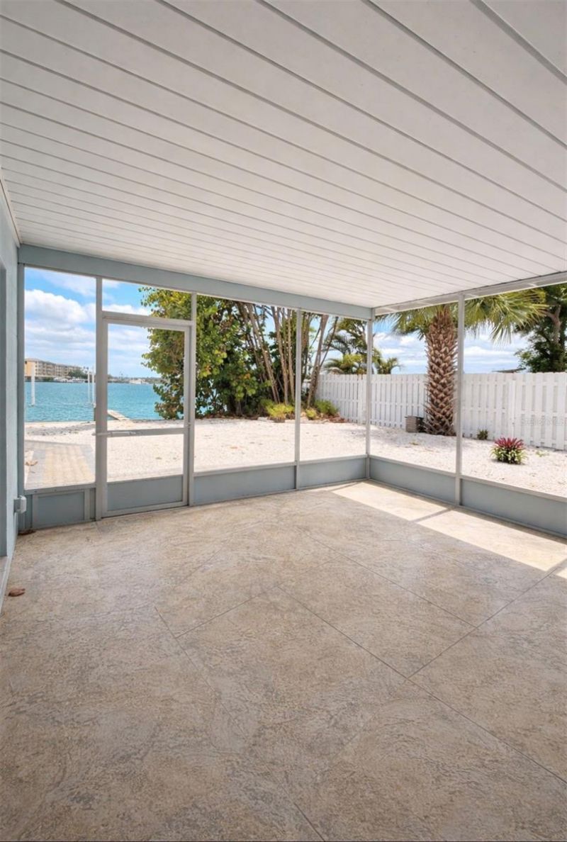 360 145th Avenue E, Madeira Beach, FL 33708 Photo